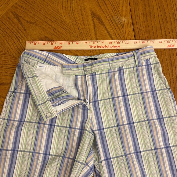 IZOD Golf Bermuda Stretch Women Sz 6 gently used - Picture 3 of 7